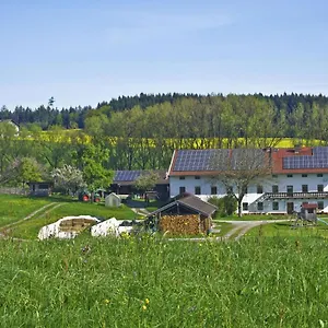 Bauernhof Paulhof Am Chiemsee, Seeon-Seebruck